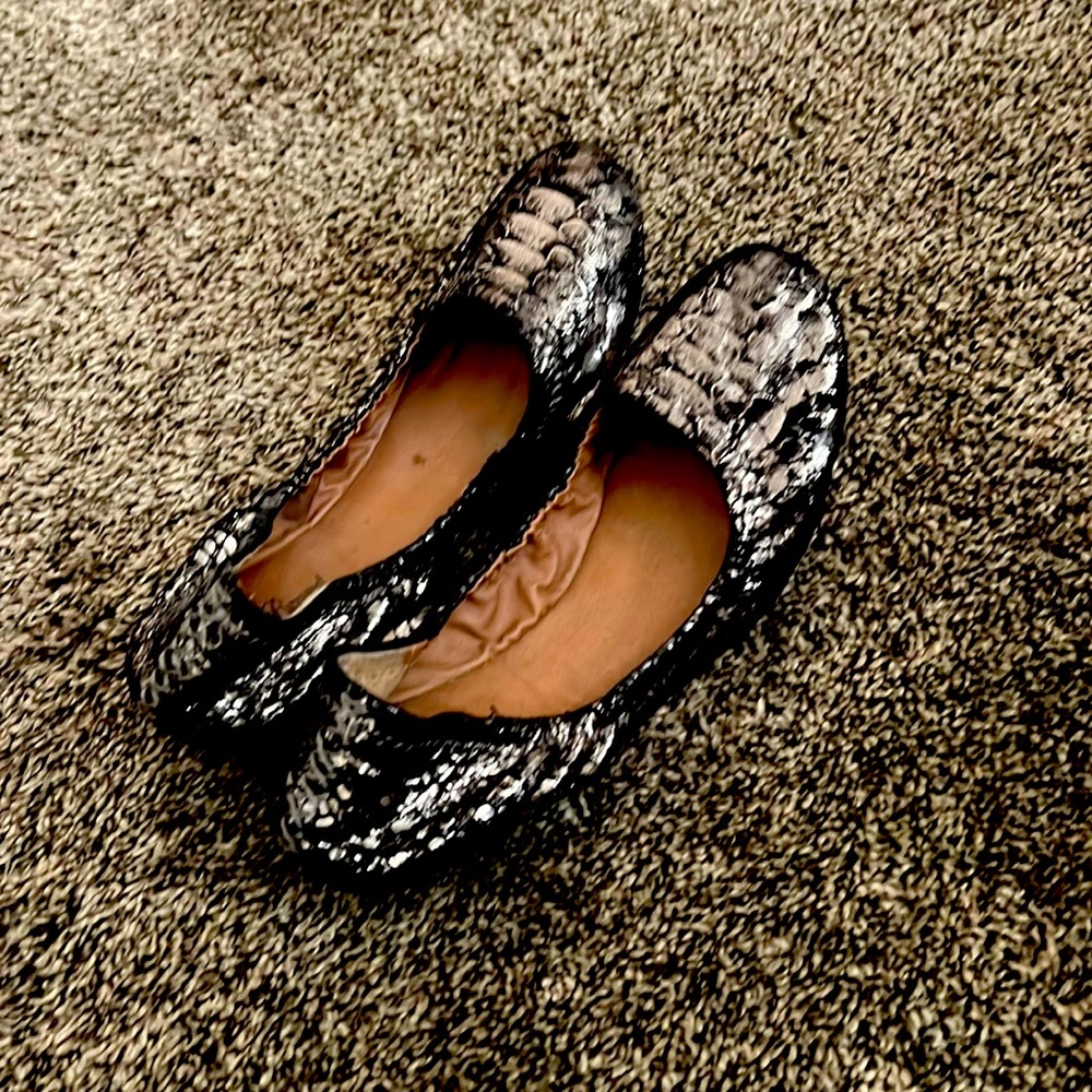 Lucky brand flats.